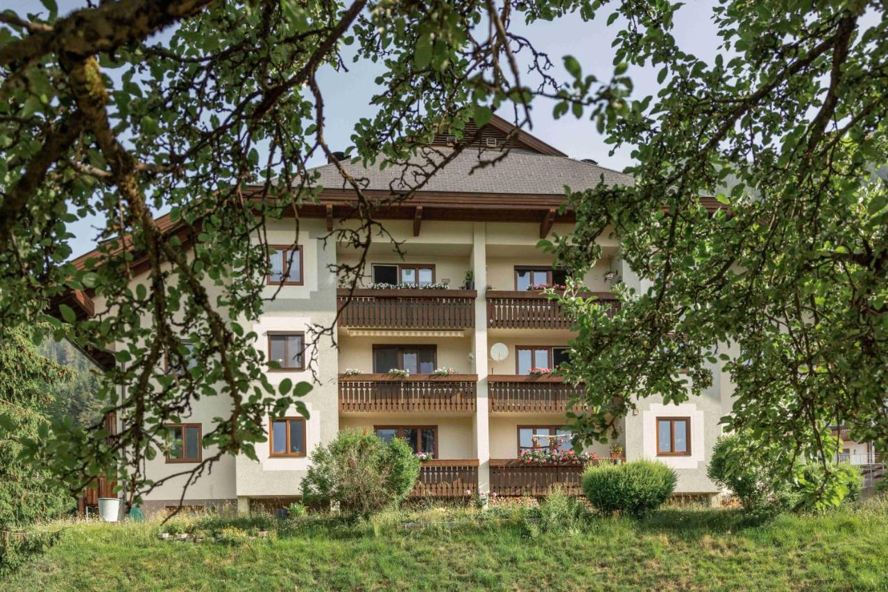 die weisse Wand Weissensee Exterior foto